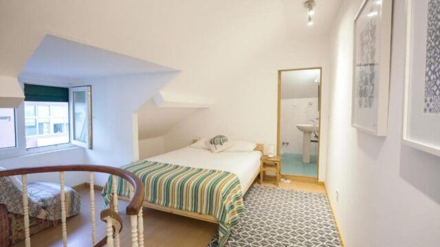 bb areeiro lisbon 1