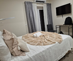 hostal planta 7 (hostel in atocha, madrid) (2)