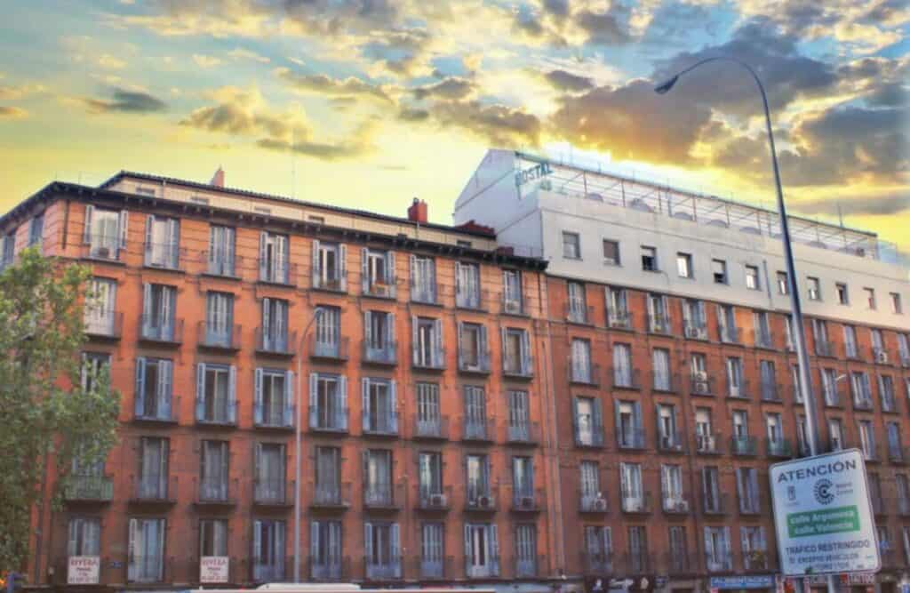 hostal planta 7 (hostel in atocha, madrid) (3)