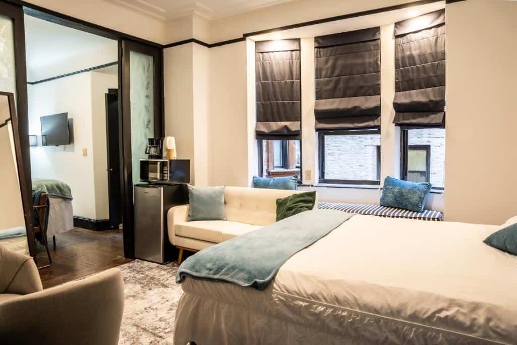penthouse at the mansfield new york (1)