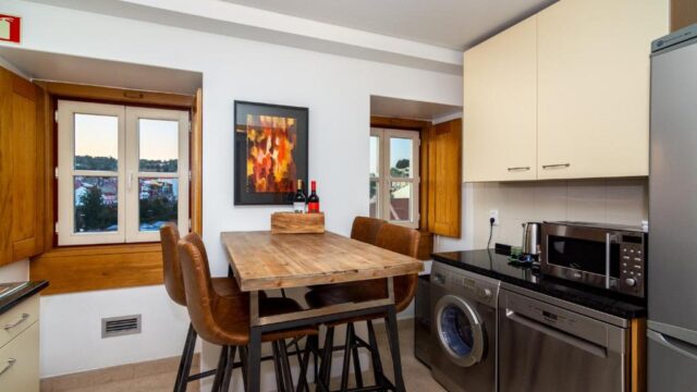 the explorers home sunny stylish family friendly apartment 5